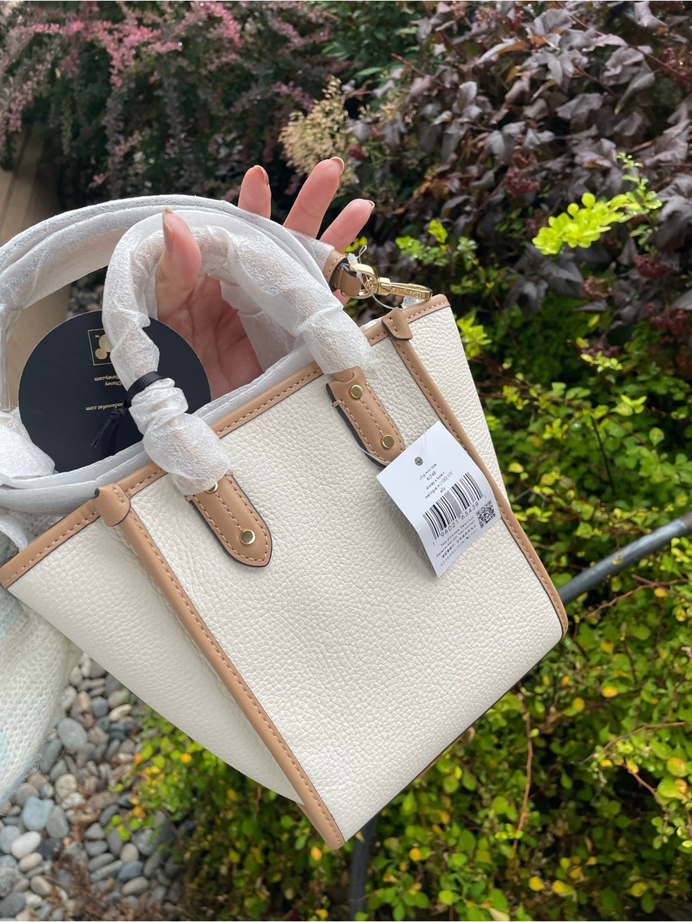 New Ella Disney X Kate Spade New York Chip N Dale Mini Tote KL749 - Picture 2 of 5